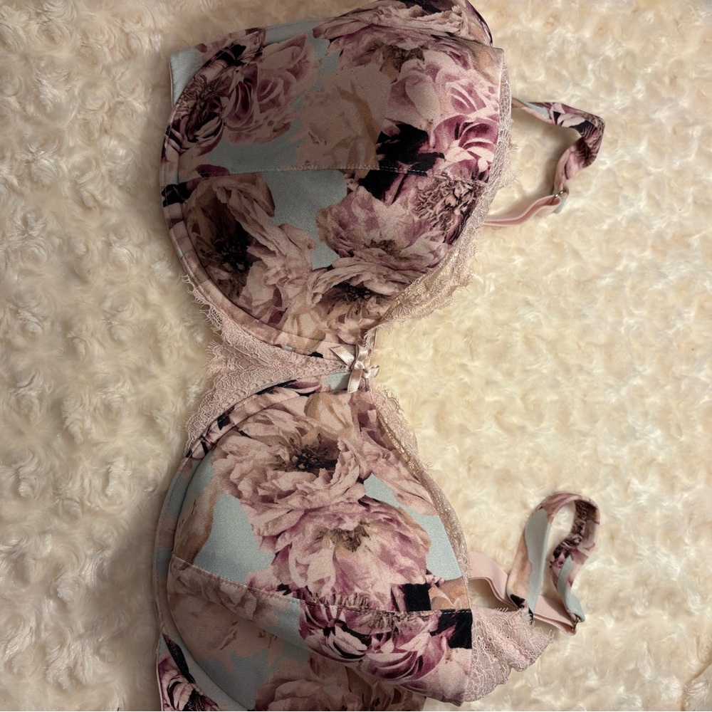 Cacique Floral Lace Bra in Pink and Cream